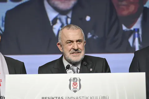 Beşiktaş Divan Kurulu Başkanı Ahmet Ürkmezgil'den Yönetime Mali Disiplin Çağrısı
