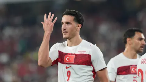 Milli Yıldız Deniz Gül'den Transfer Kararı: Devlerin Yarışında Yeni Durum